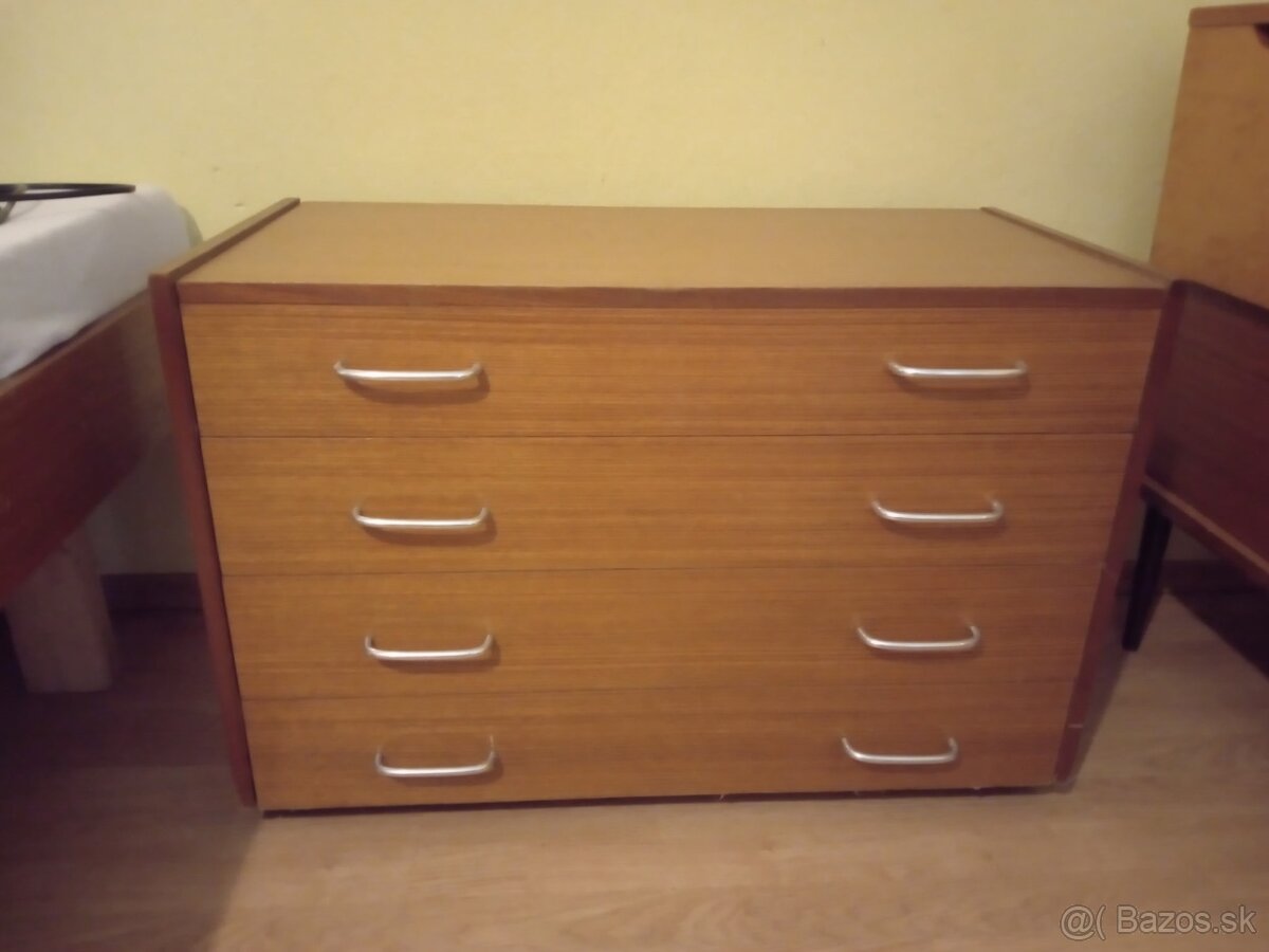 Rôzny nábytok - 9