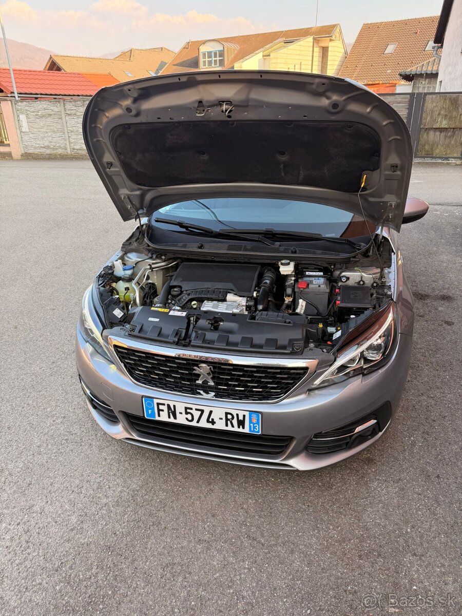 Peugeot 308 1.2 PureTech - 9