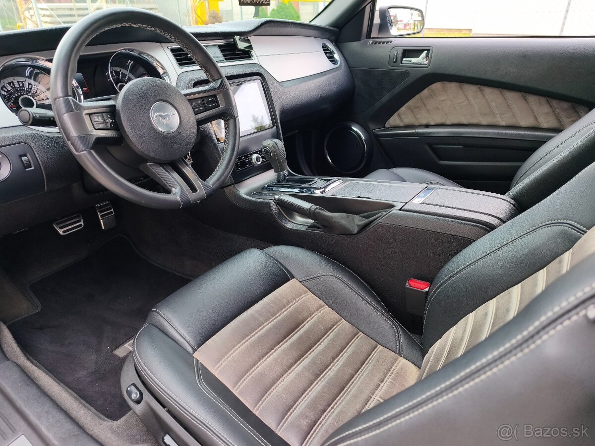 FORD MUSTANG CABRIO 3,7 V6 - 9