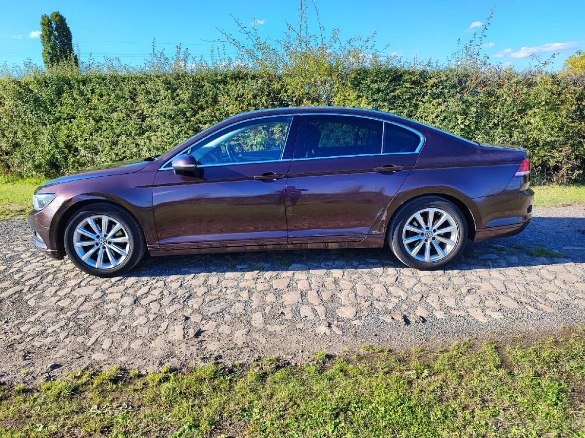Rozpredám Passat B8 2.0tdi DSG Sedan Highline - 9