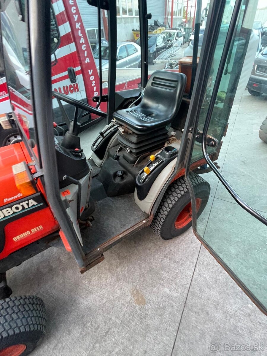 Malotraktor KUBOTA BX2200d so zimným setom - 9