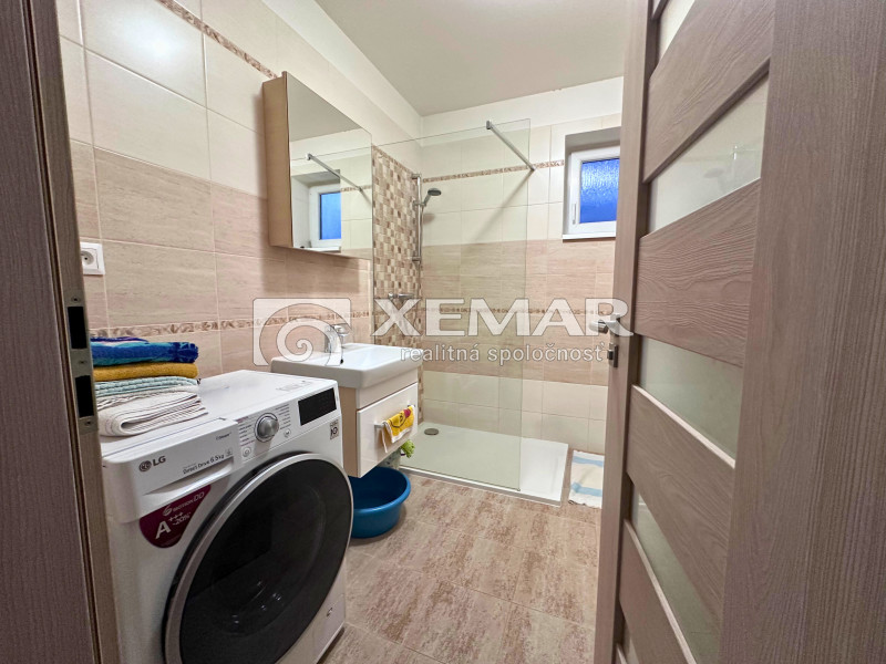 PREDAJ 3 izbový dom v okolí Banskej Bystrice - 9
