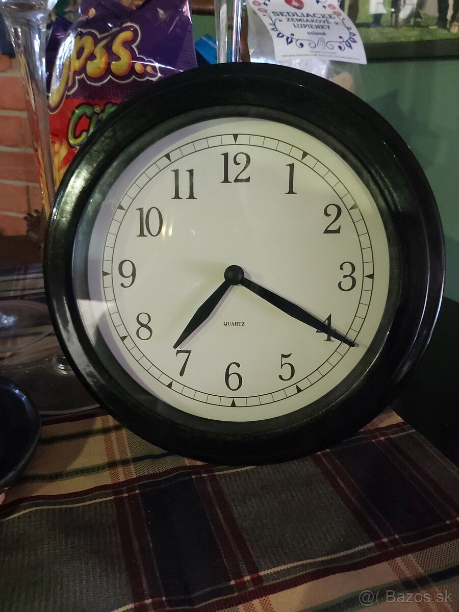 Rôzne staré hodiny - 9