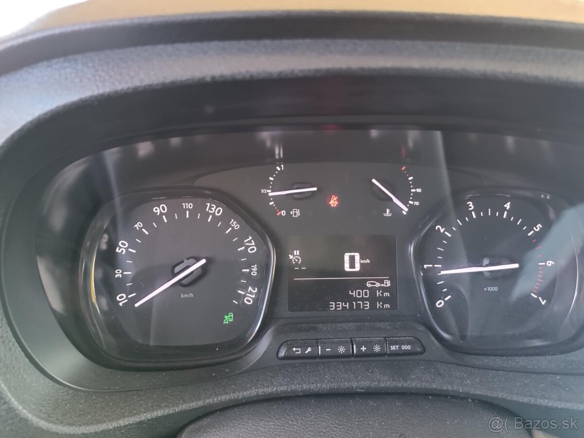 Toyota proace Family 8 miestne 2.0D/vymena za Teslu - 9