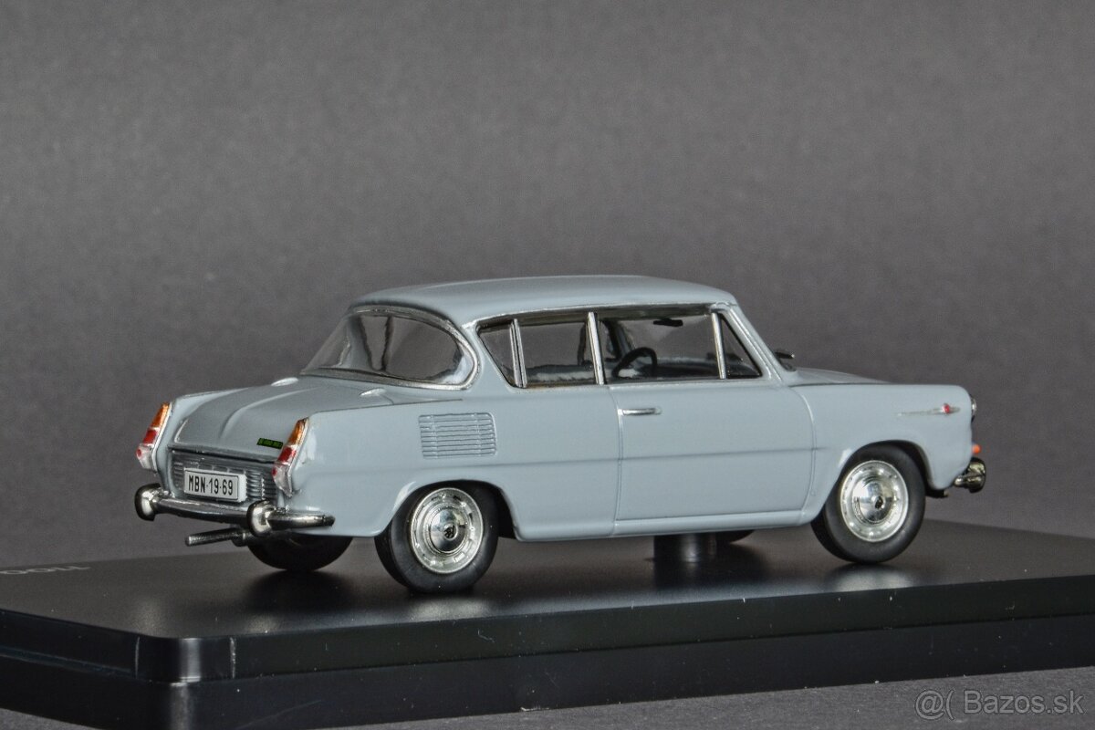 Modely áut 1:43 - 9