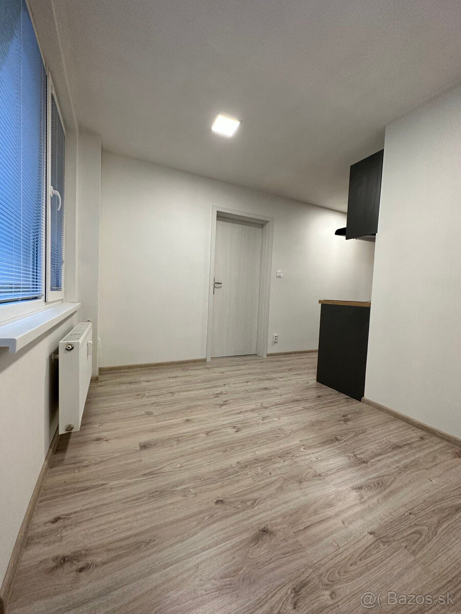 Prenájom 2-izbový byt v Handlovej - 9