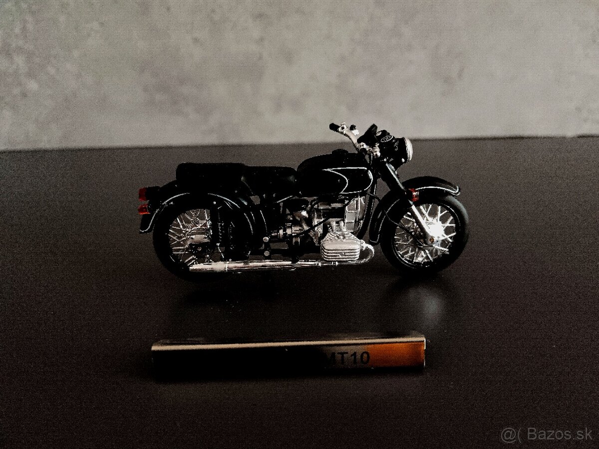 Modely 1:24 - 9