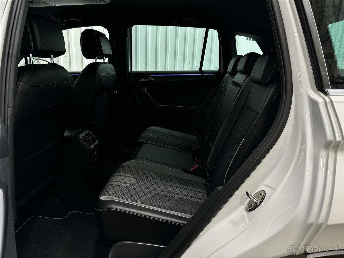 VW TIGUAN R-Line 1,5TSI DSG - 9