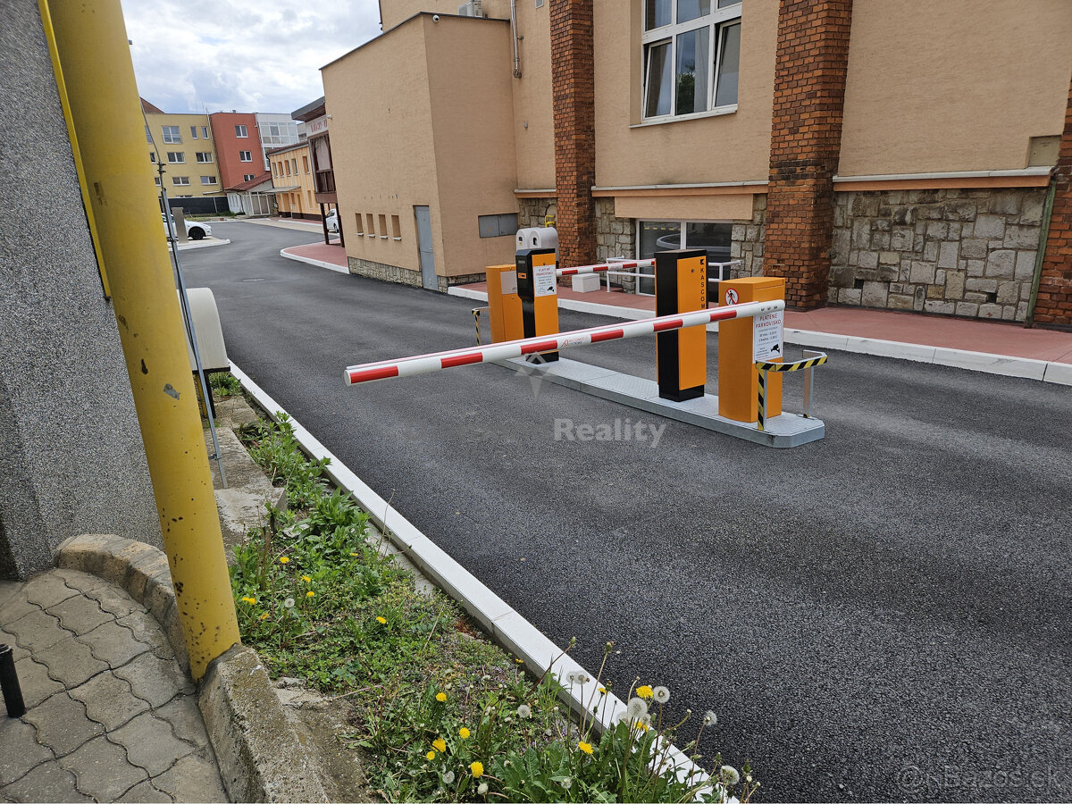 Na prenájom ambulancia pre lekára - 9