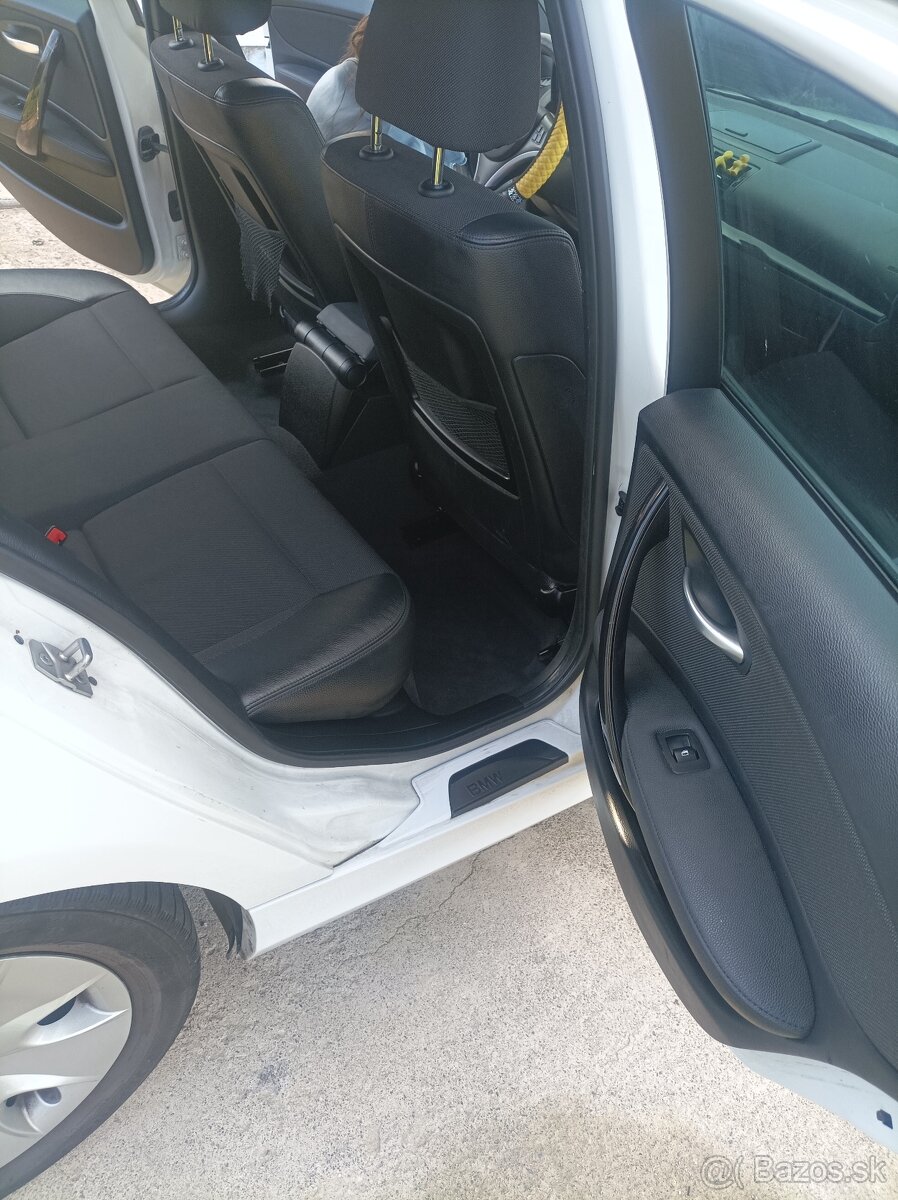 BMW rad 1 118d automat r.2011 - 9