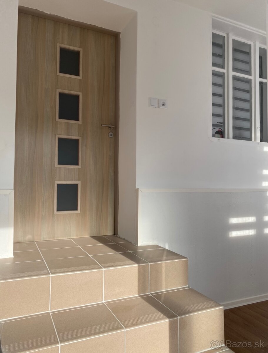 Na predaj 3 izbový rodinný dom s krásnym pozemkom - 9