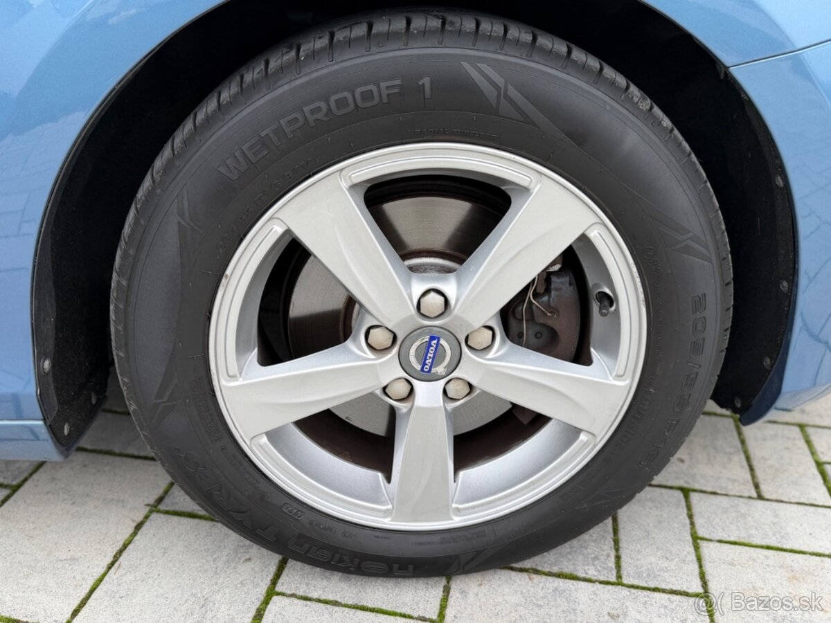 Volvo V40 D2 2.0L 120k Ocean Race - 9