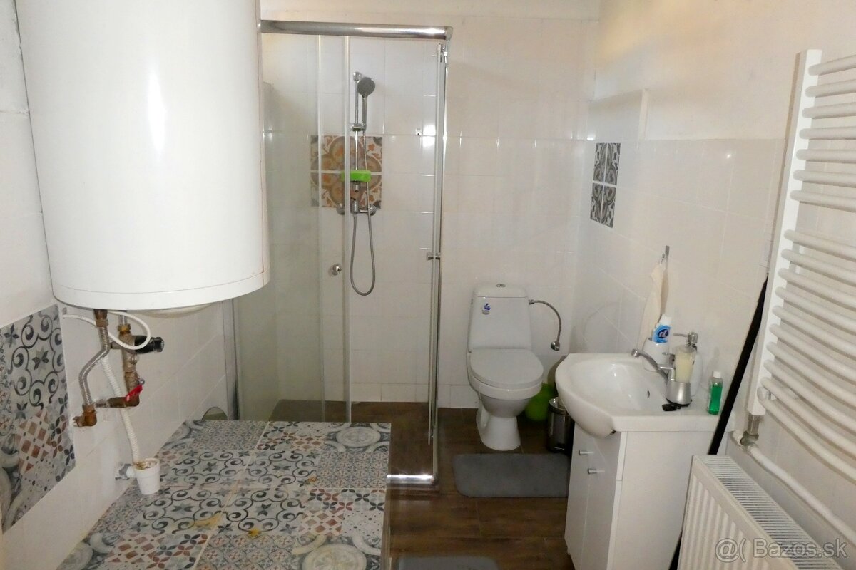 Na predaj rodinný dom iba 5 km od okresného mesta LC - 9