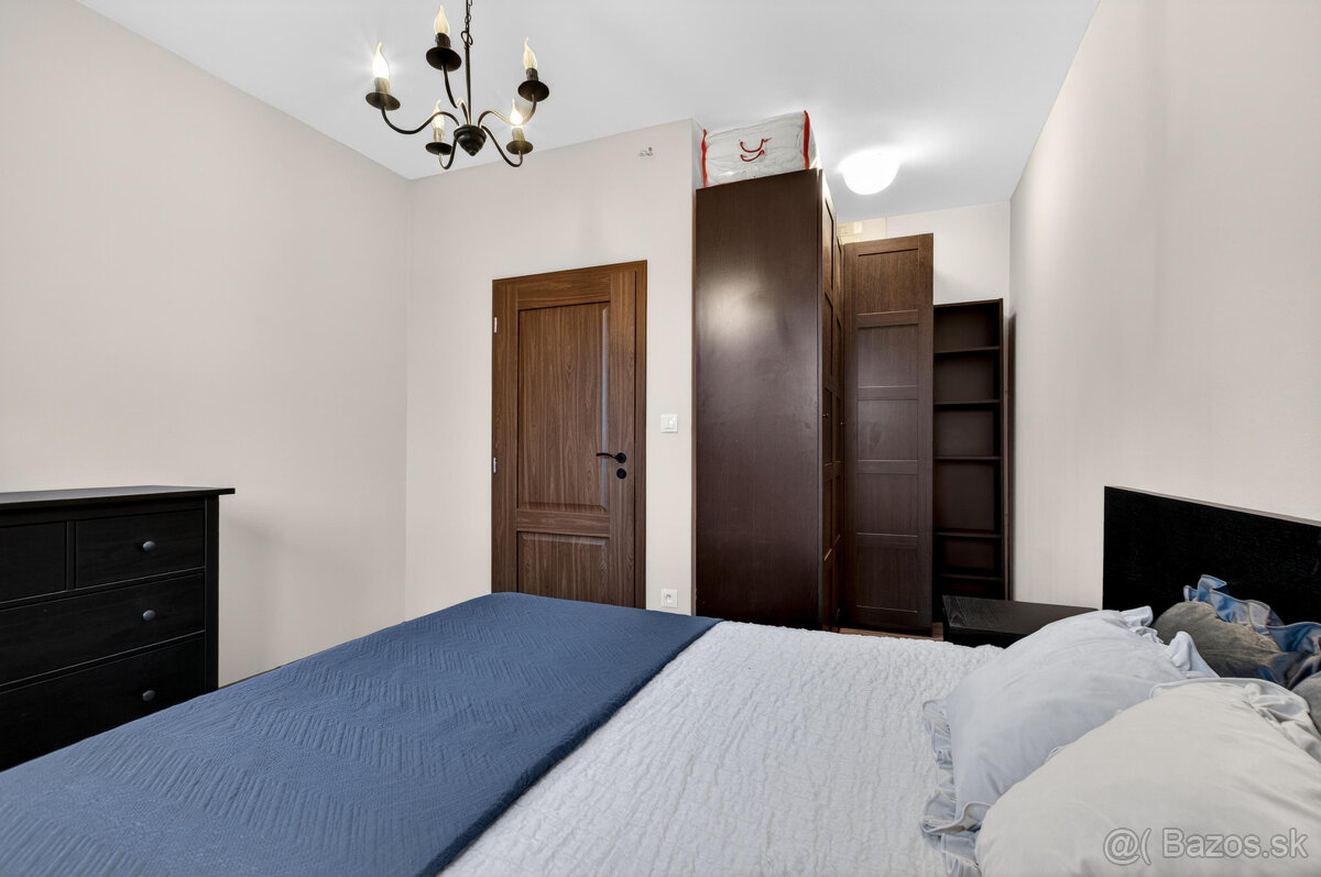 Samostatne stojaci 4-izbový rodinnný dom - ihneď voľný - 9