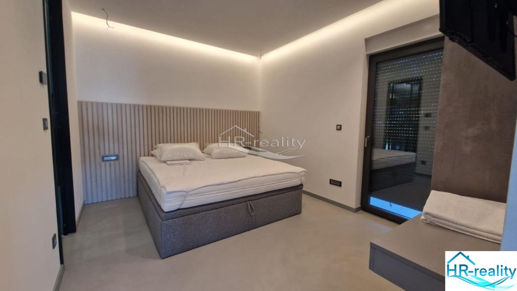 Zaton – dom na predaj len 200m od mora - 9