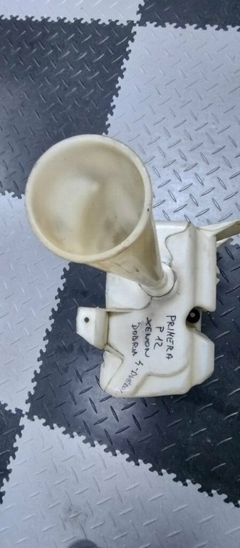 Mercedes W176 W246 W117 Primera P12 - nadobka ostrekovac - 9