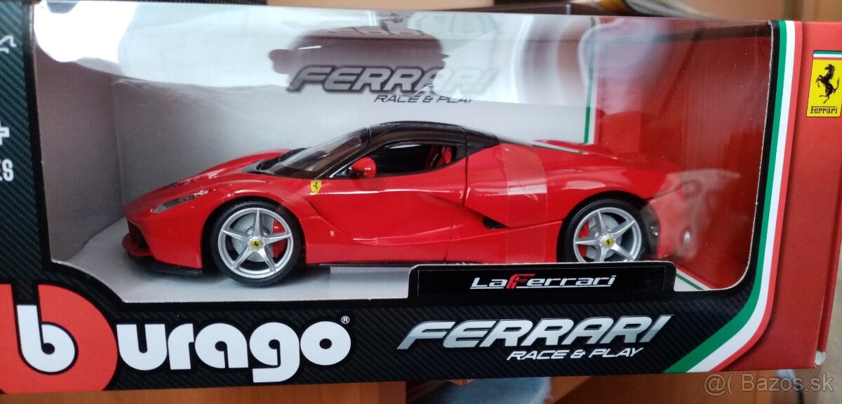 La Ferrari 1:24 Burago - 9