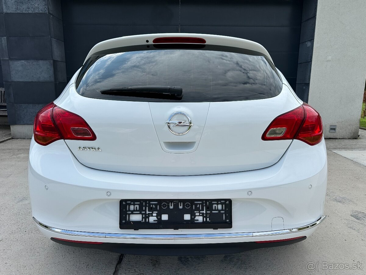 Opel Astra 1.6i - 9