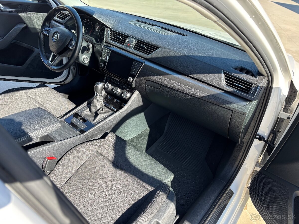 Škoda superb,zachovalý stav - 9