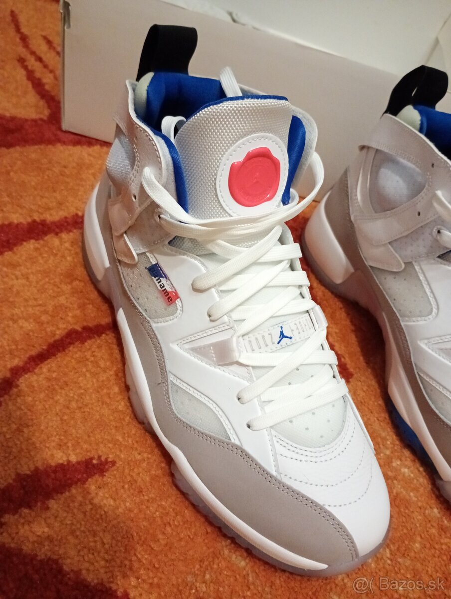 Jordan Two Trey PSG 43 - 9