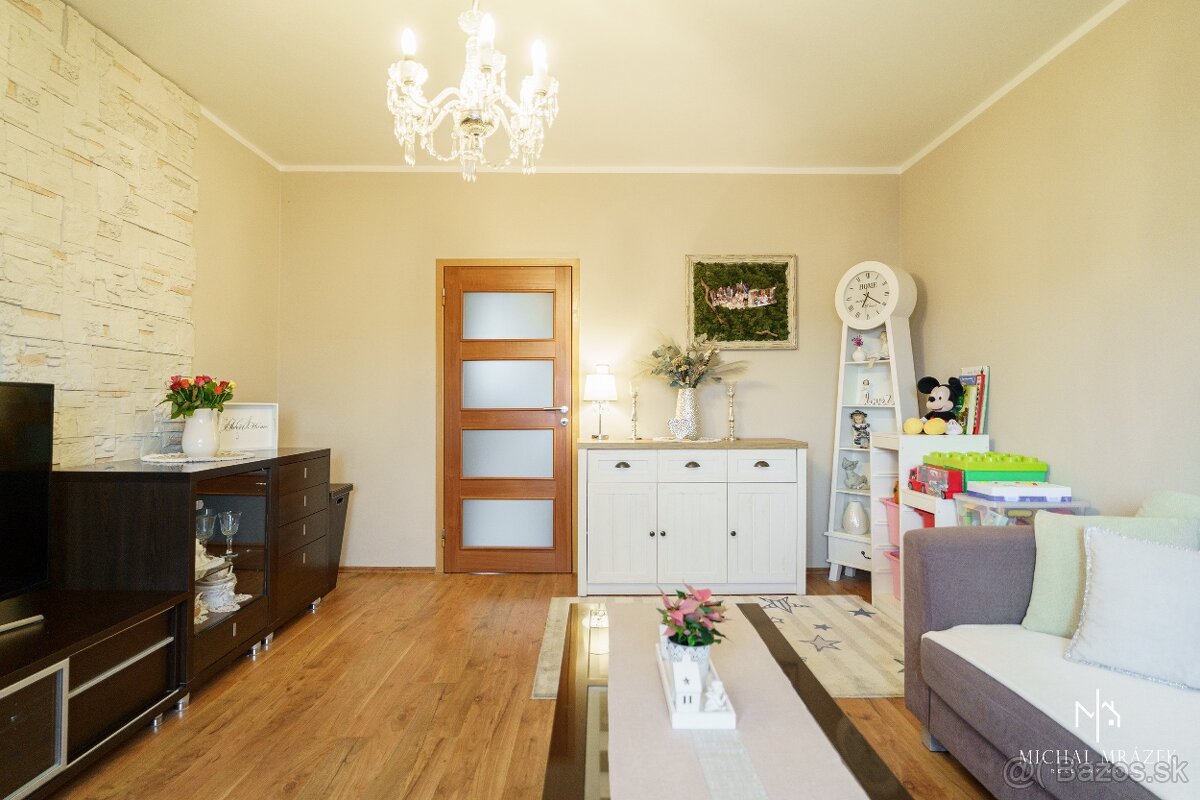 Na predaj vkusne zrekonštruovaný 3-izbový byt s lodžiou ... - 9