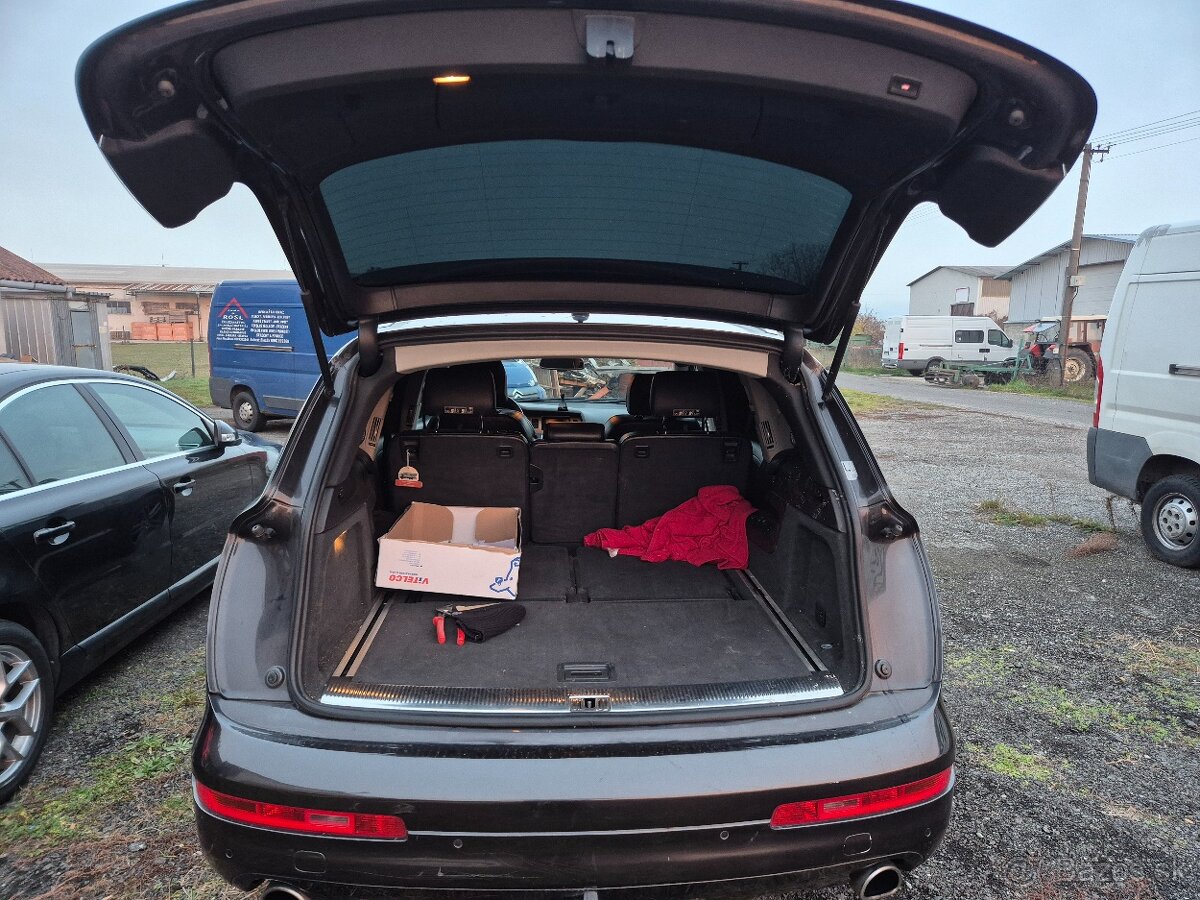 Predám Audi Q7 - 9