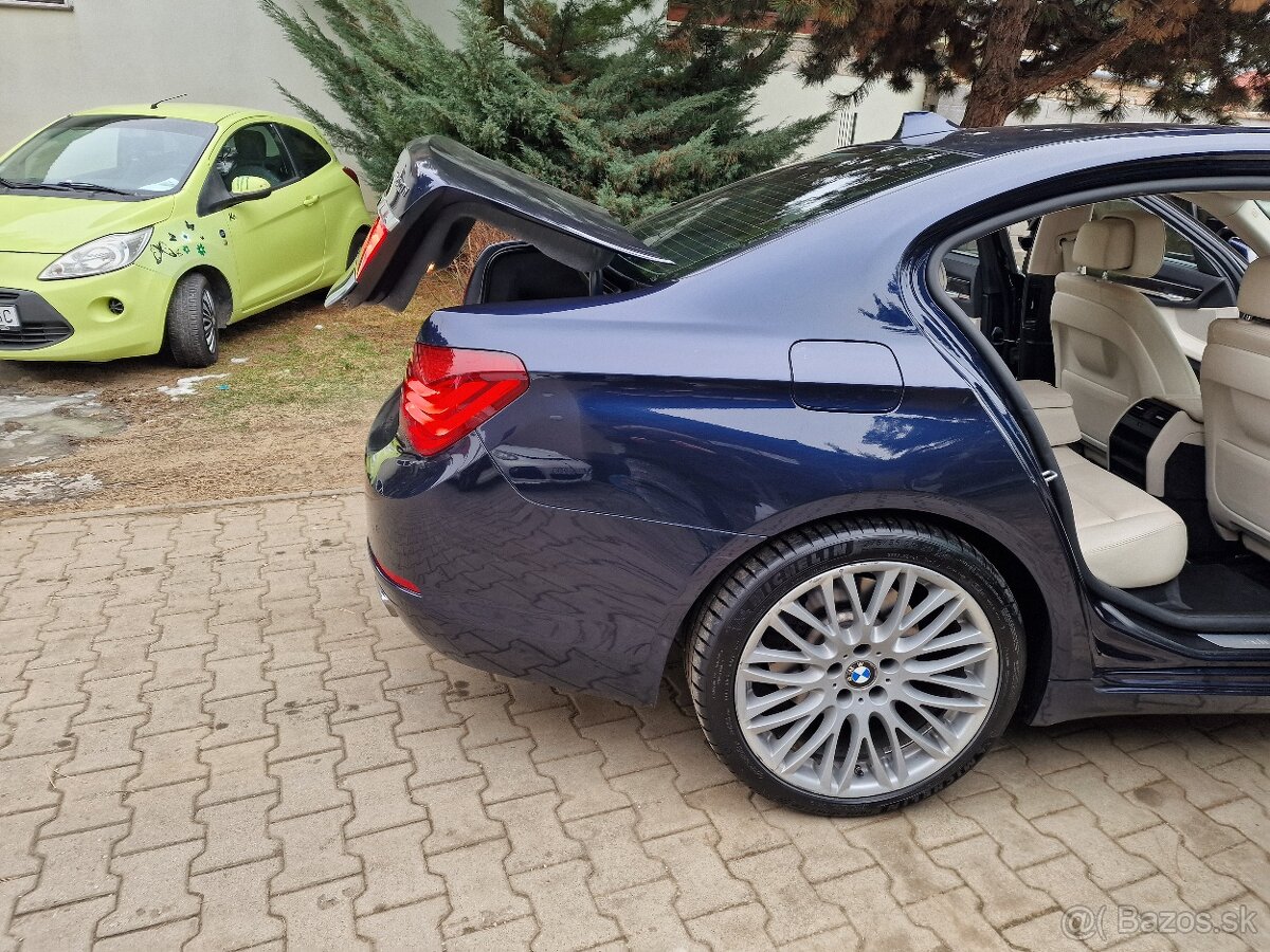 BMW 740i 320k A/T8 (benzín) - 9