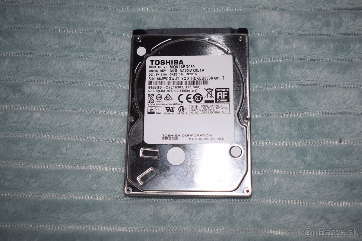 PlayStation 4 Slim 2TB + ovládač + hry + extra HDD - 9