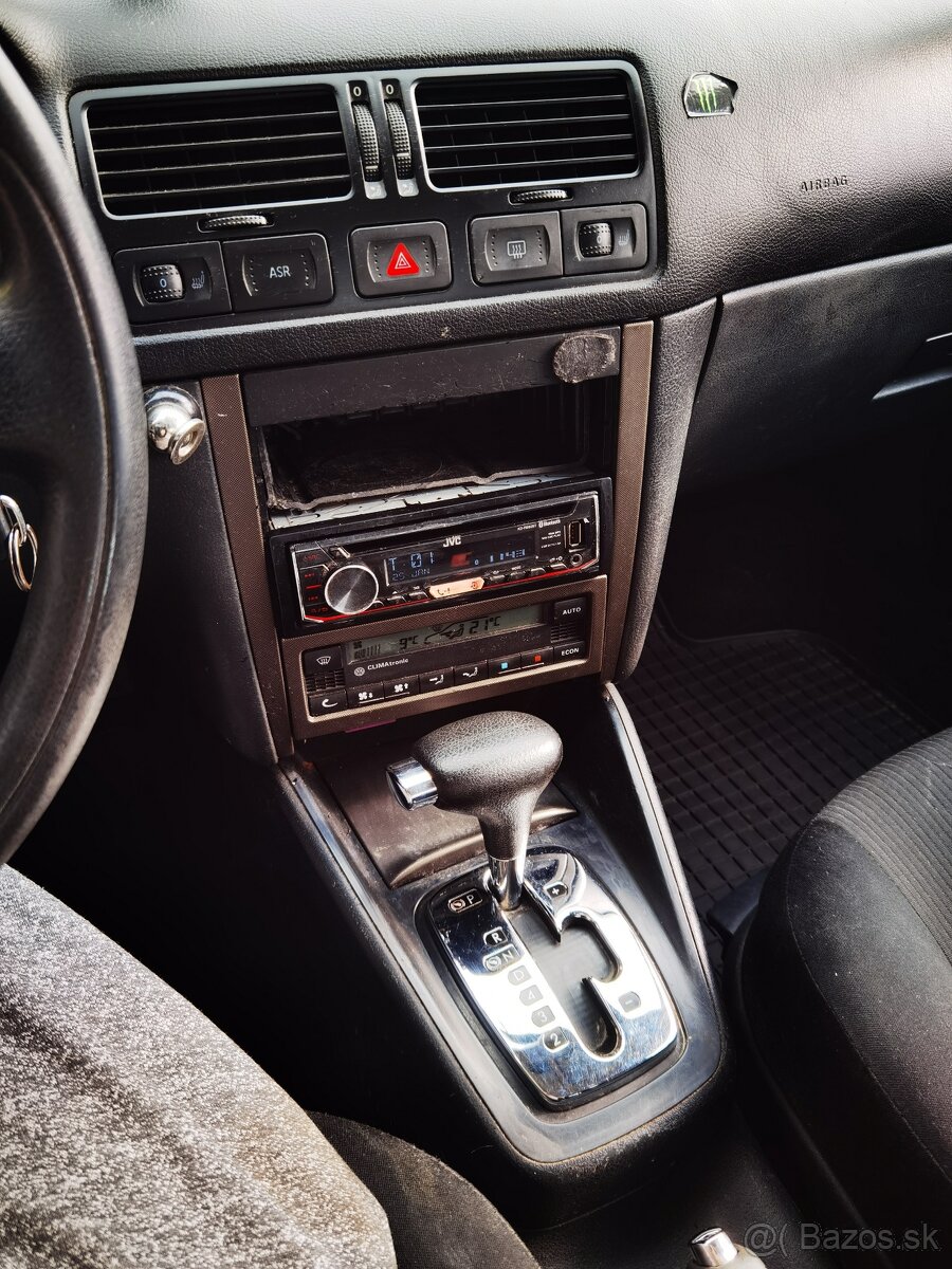 Volkswagen Bora 1.9 TDI - 9