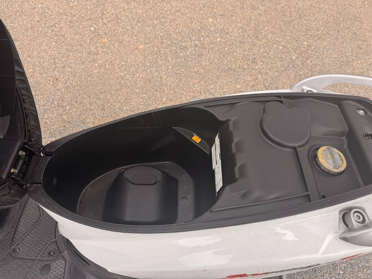 2010 SYM SYMPHONY 125 S, naj. 18700 km, po servisu - 9