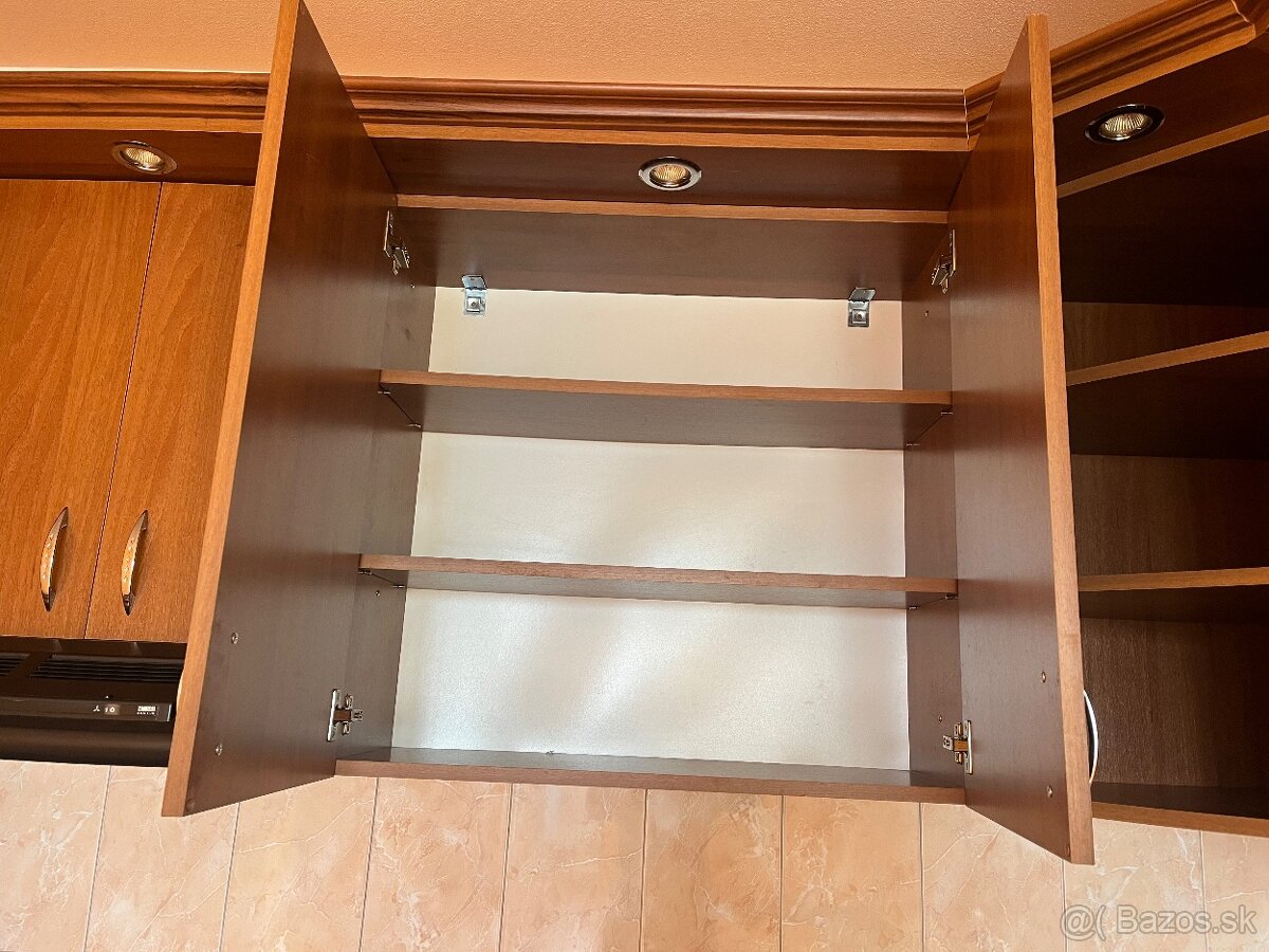 Kuchynska linka cela - 9