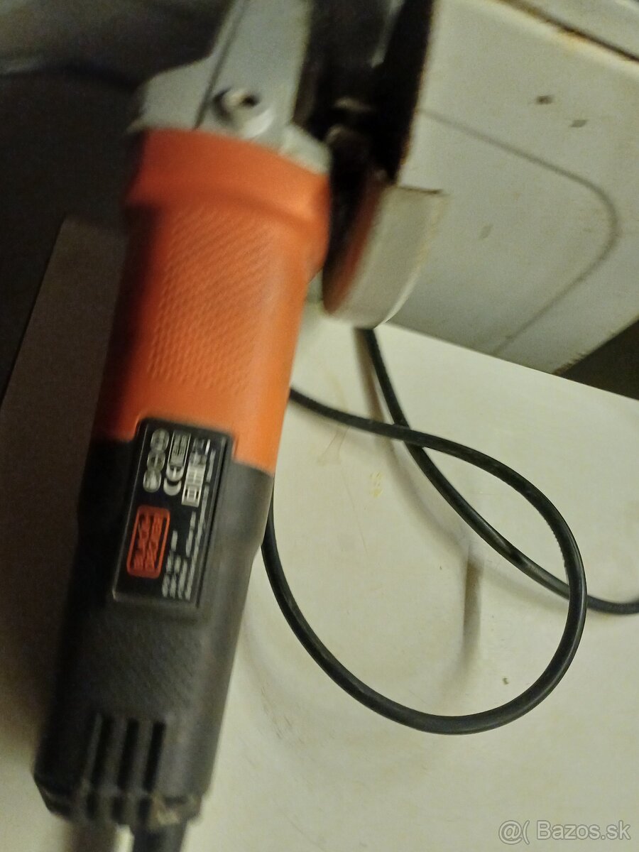 Uhlová brúska,Black+Decker. - 9