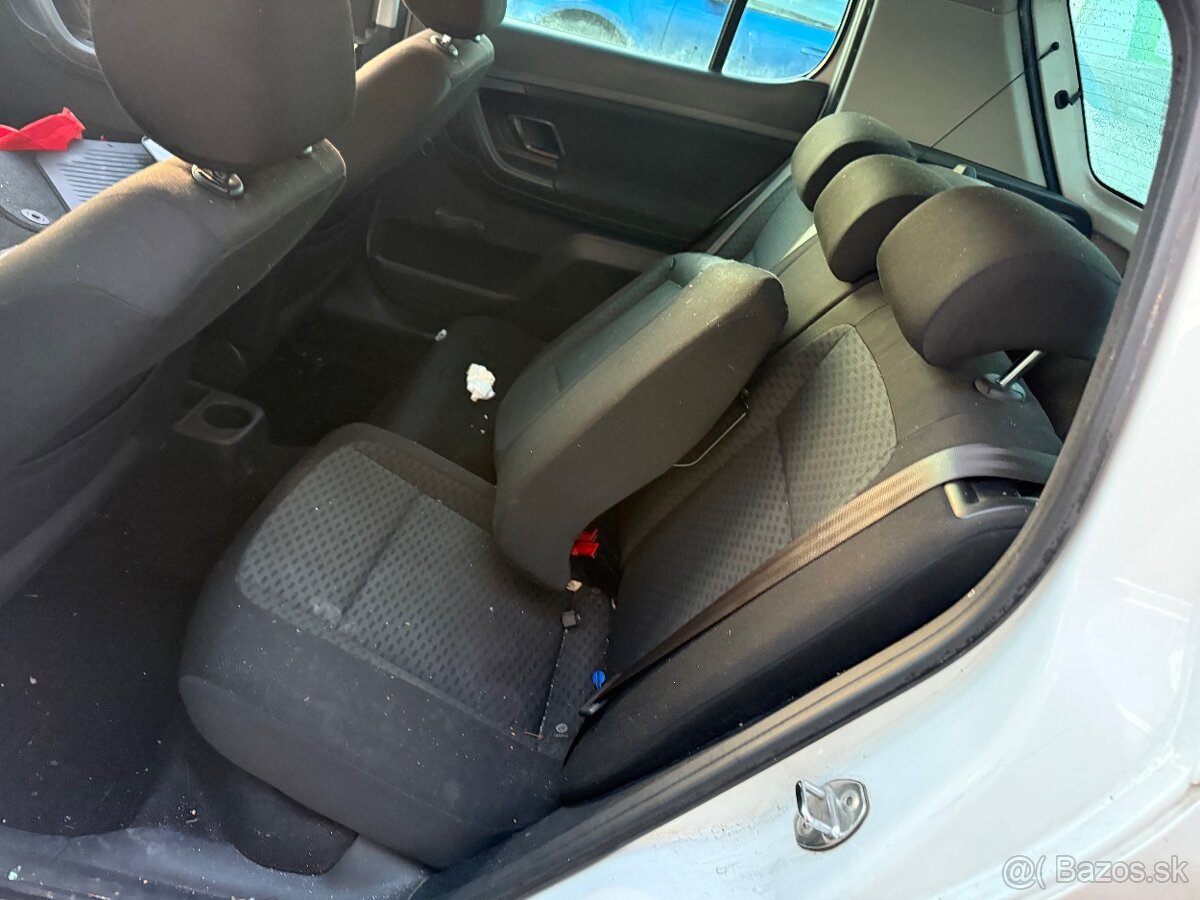 Škoda Fabia 1.2 TSI 63kw rok 2014 - 9