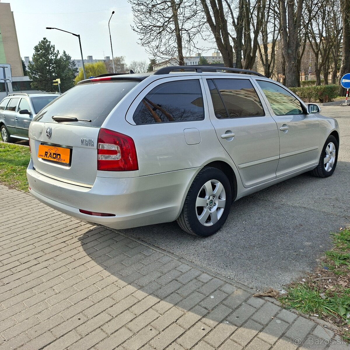 Škoda Octavia Combi 2.0 TDI Elegance facelift " RS " - 9