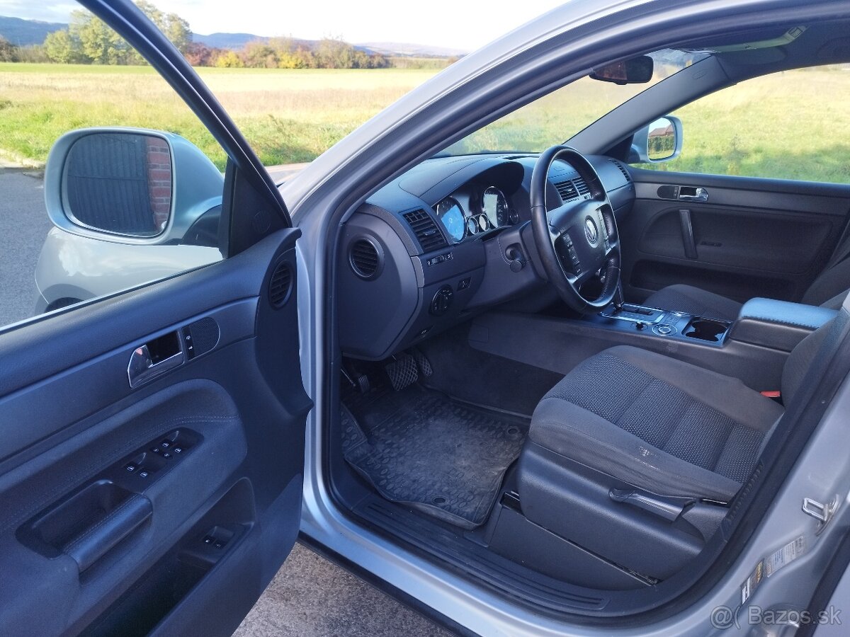 Volkswagen Touareg 3.0tdi 176kw - 9