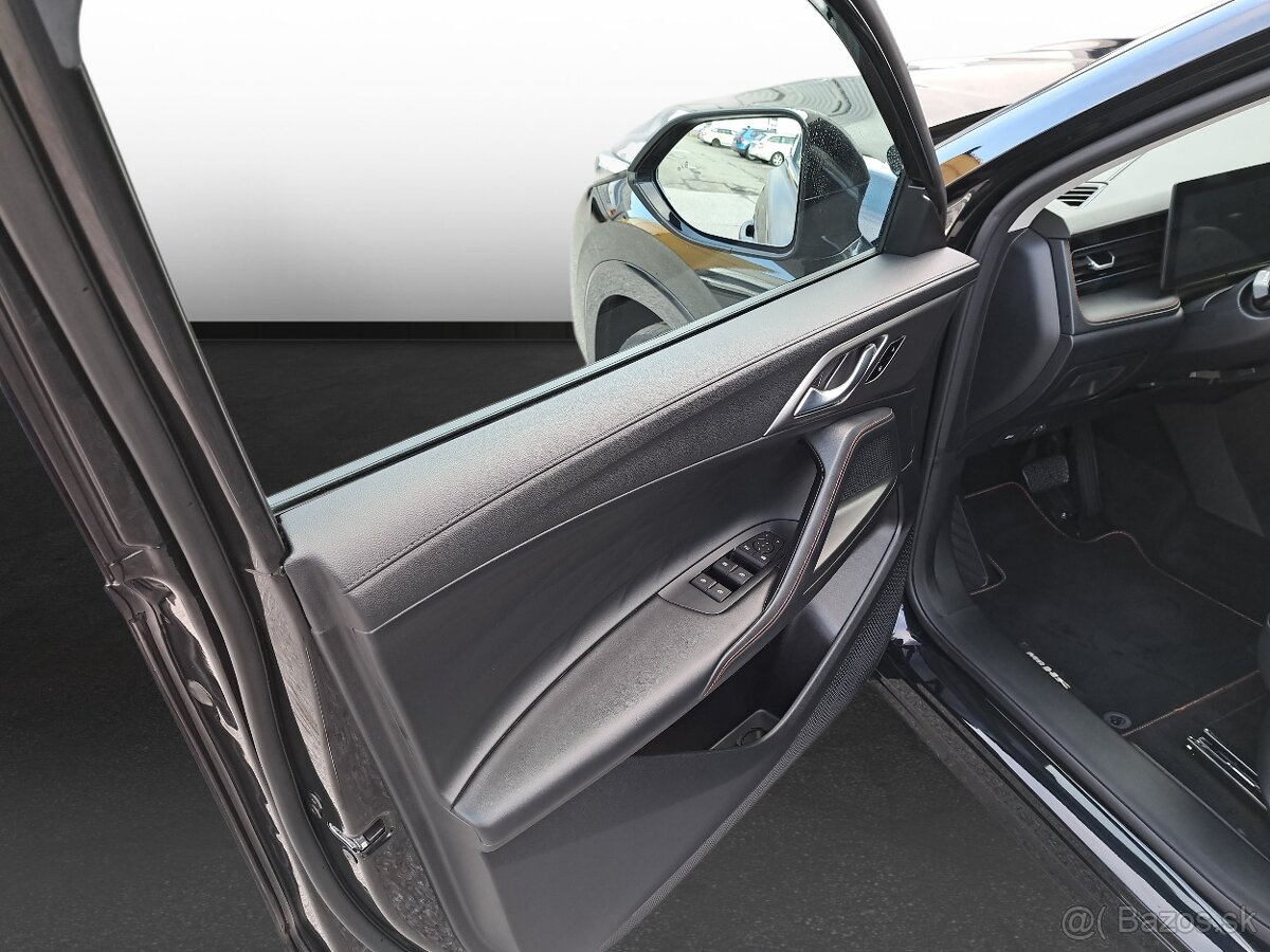 MG HS HS 1.5T EXCLUSIVE AT MY24 - 9