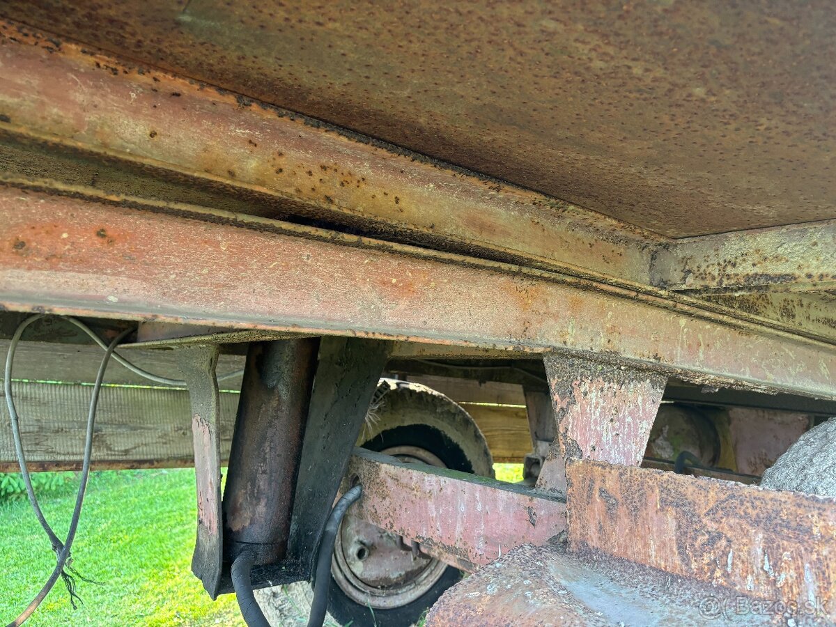 Predám obojstranne vyklápaciu vlečku za traktor - 9