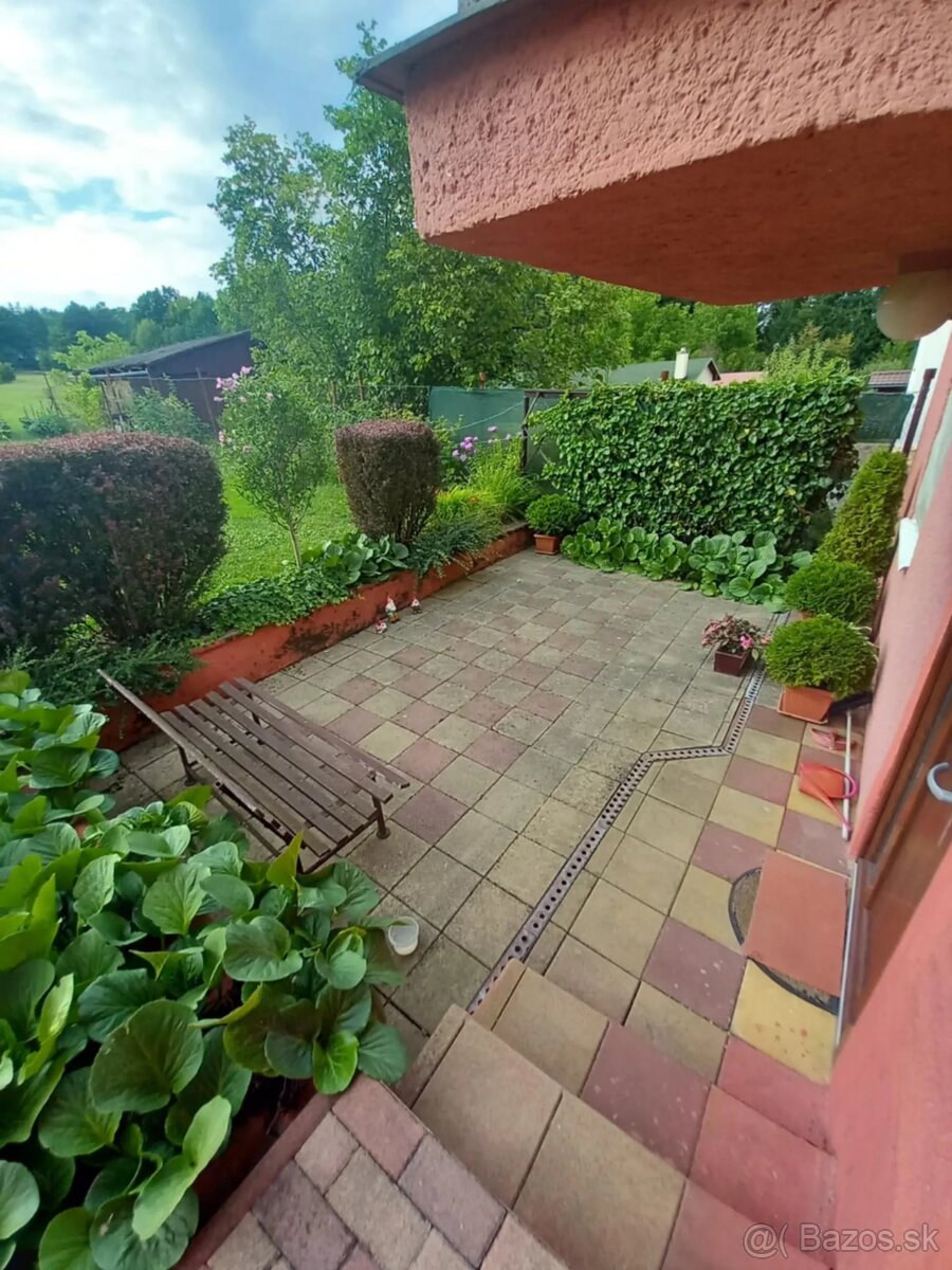 AKCIA Rodinný dom s krásnou záhradou - Kováčová - 9