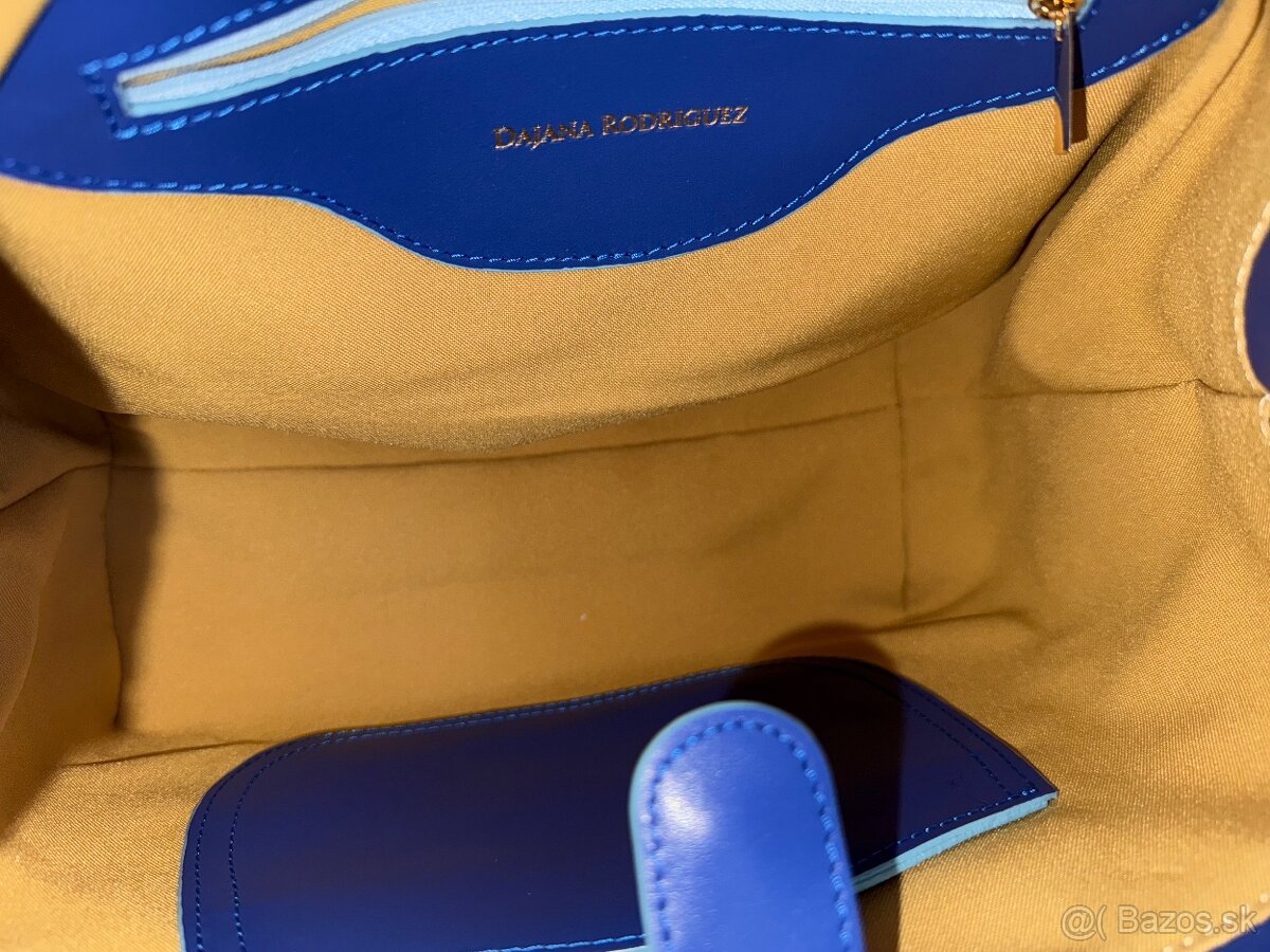 Sara Iris kožená vyšivaná kabelka Dajana Rodriguez - 9