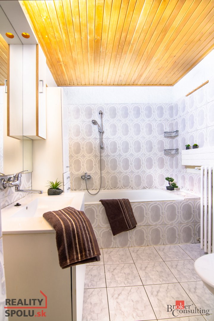 Rodinný dom, Lužianky - 9