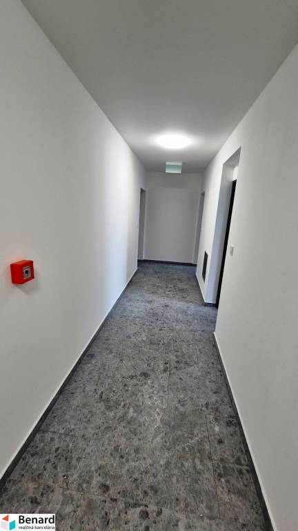 BD RELAX; 3 IZBOVÝ BYT; 1.NP; ZÁHRADKA; 98,12m2; - 9