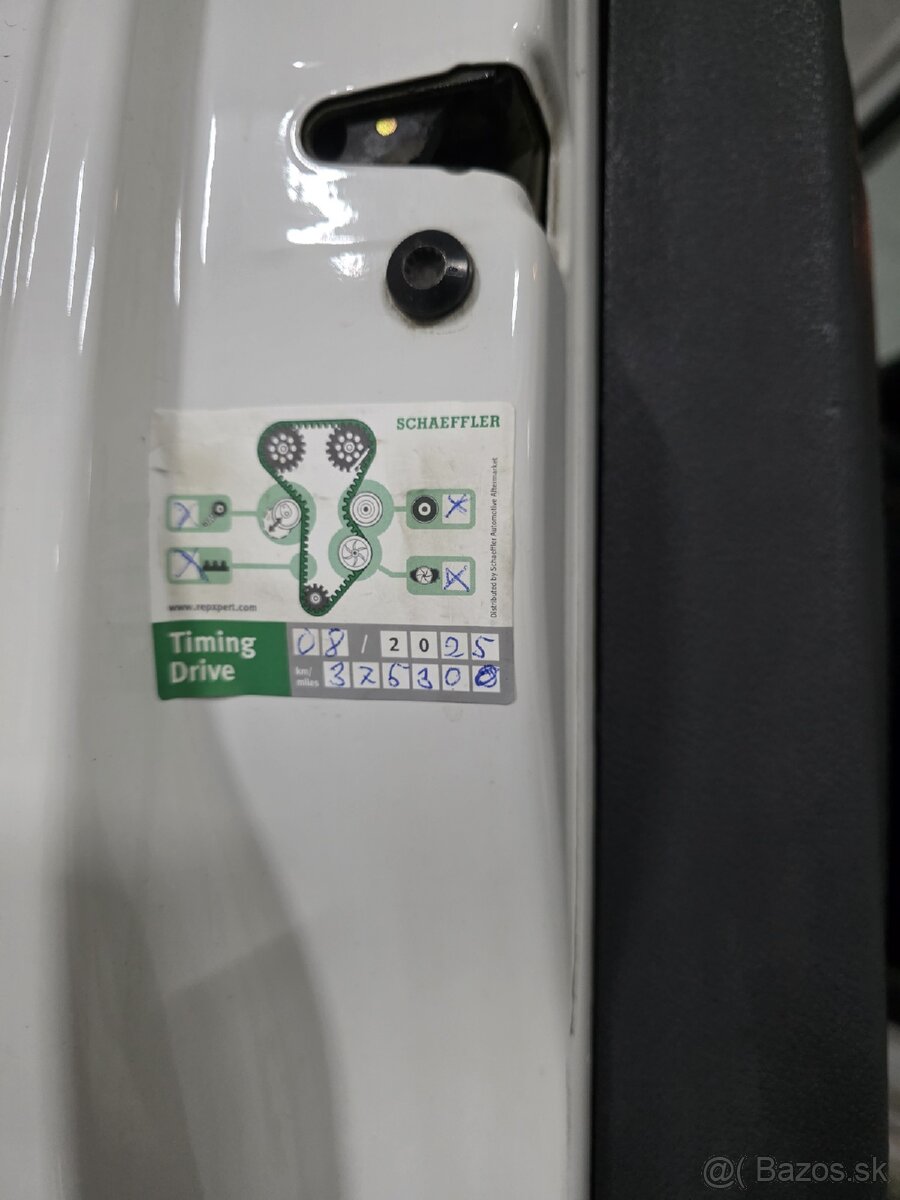 VW Caddy Maxi 1.6 TDI 75 kW, r.v. 2013 - 9