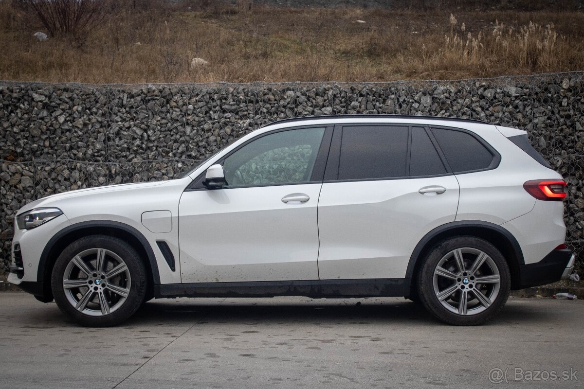 BMW X5 xDrive 45e 210kW AT/8 2020 - 9