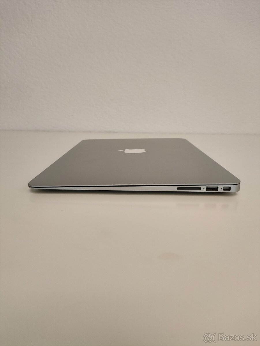 MacBook Air 2015 | i7 • 8GB • 128GB SSD - 9