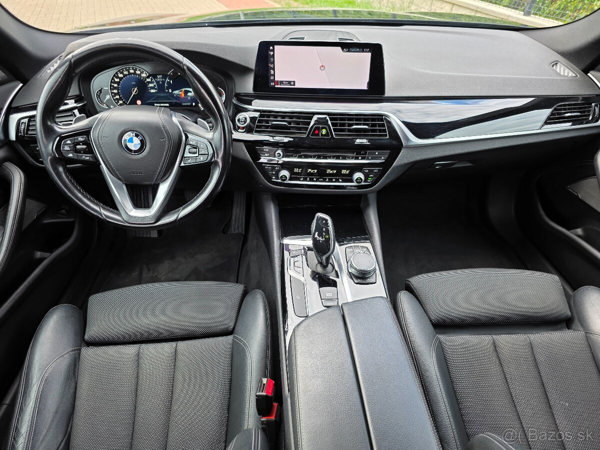 BMW 520D xDrive SPORTLINE HARMAN KARDON 2018 - 9