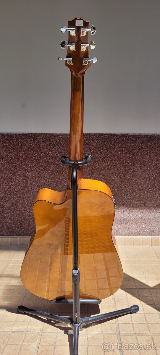 Elektroakustická gitara - 9