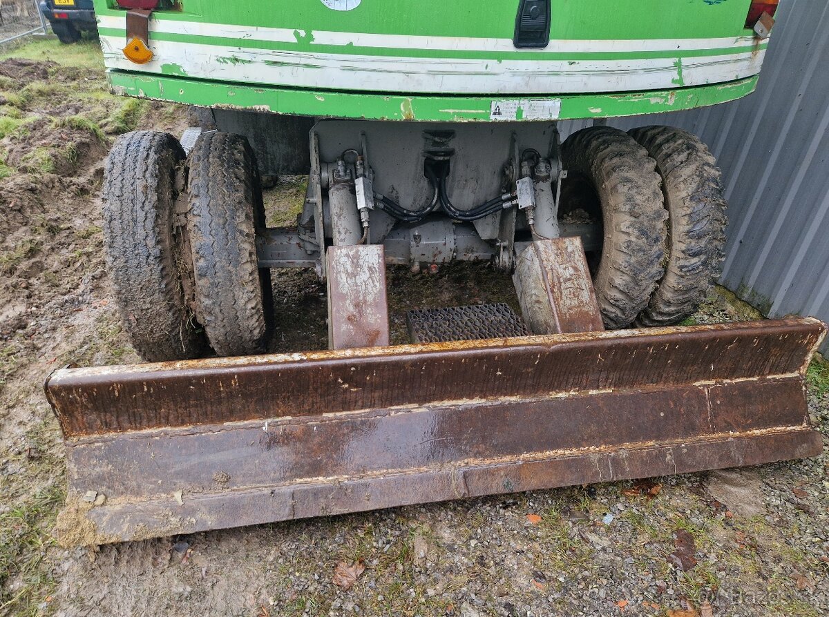 Kolesový bager O&K MH 2.10C 10t - 9