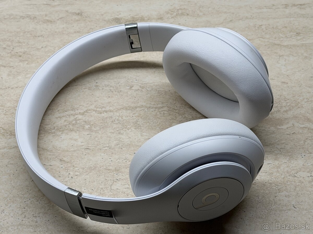 Beats Studio Pro - 9