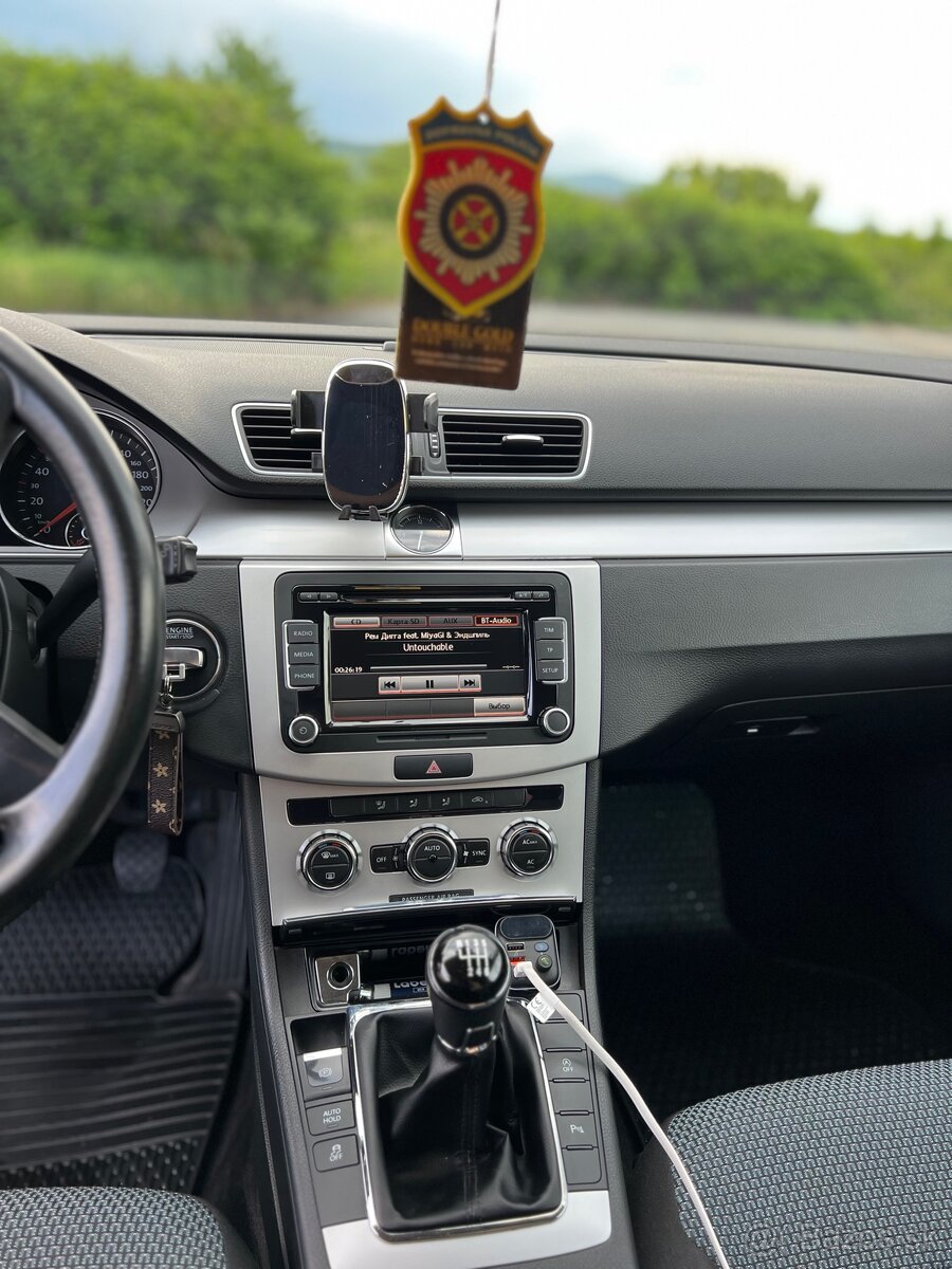 Predám Volkswagen Passat B7 - 9