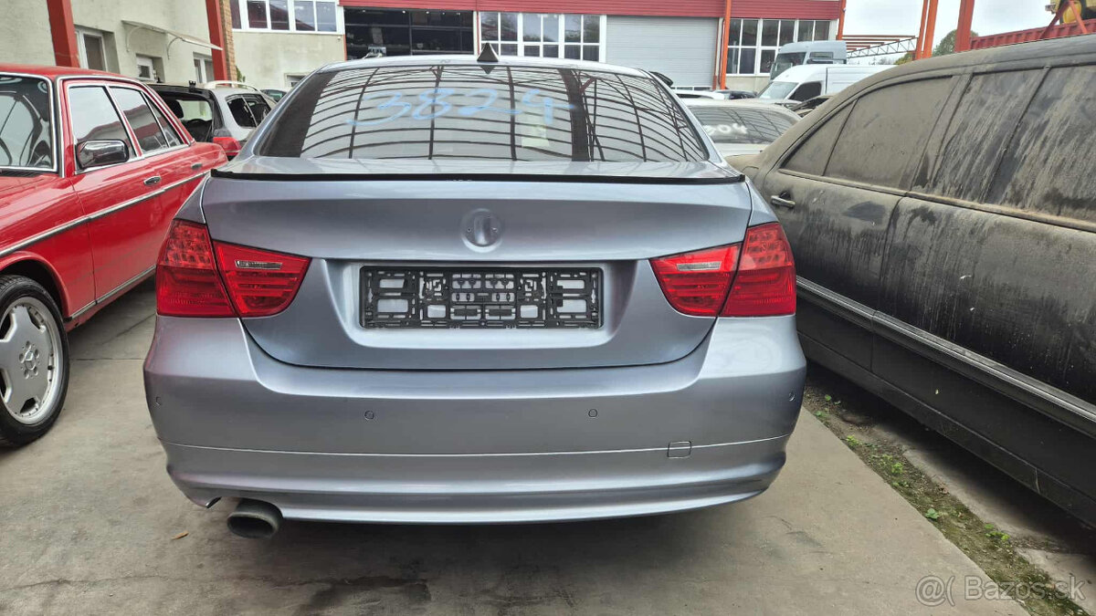 BMW E90 320i 2,0i 125kw - 9